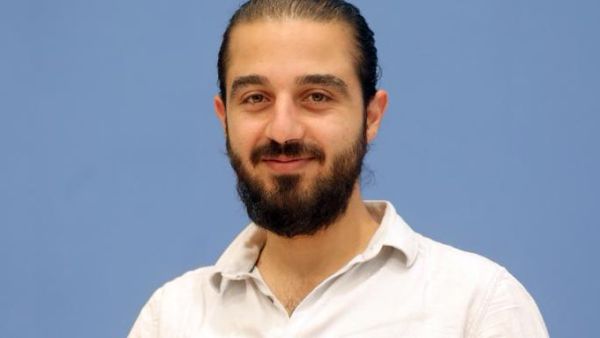 Tareq Alaows (Twitter)