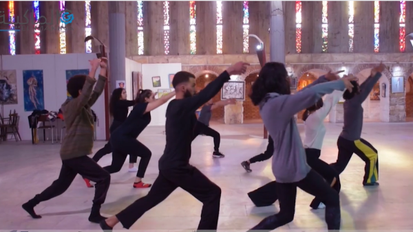 El Makina program seeks to attract between 60 to 80 young men and women to train and guide in various theater work techniques, including acting styles, playwriting, theatrical dance, recitation, directing, scenography, lighting and sound, and others.