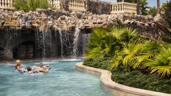 Four Seasons Hotels and Resorts Celebrates 61 Five-Star Awards Across Its Global Portfolio 