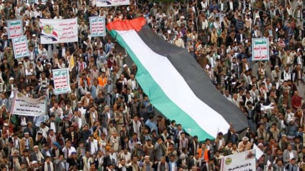 مظاهرة حاشدة لليمنيين في صنعاء دعما للقضية الفلسطينية