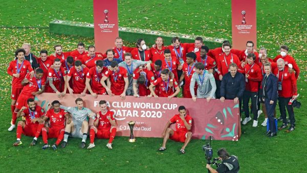 Bayern's players celebrate their win in the FIFA Club World Cup final football match between Germany's Bayern Munich vs Mexico's UANL Tigres at the Education City Stadium in the Qatari city of Ar-Rayyan on February 11, 2021. (Photo: Karim JAAFAR / AFP)
