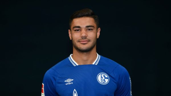 Young Turkish defender to play for Premier League title contenders until end of season (Photo: AFP)