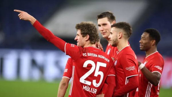 بايرن ميونيخ يبتعد في صدارة البوندسليغا