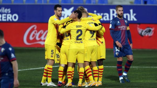 برشلونة يتطلع للضغط على أتلتيكو من خلال الفوز على هويسكا