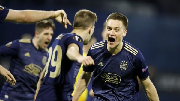 دينامو زاغرب إلى ربع النهائي