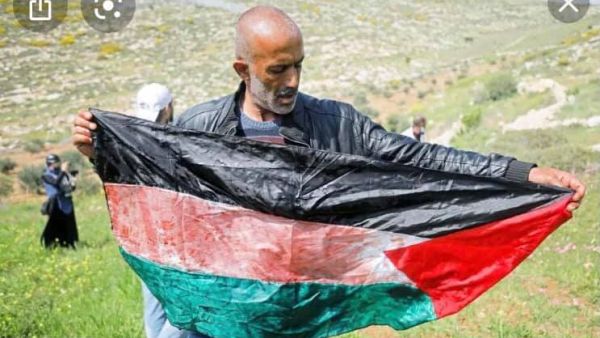 عاطف حنايشه سقط برصاص الاحتلال الاسرائيلي يوم الجمعة