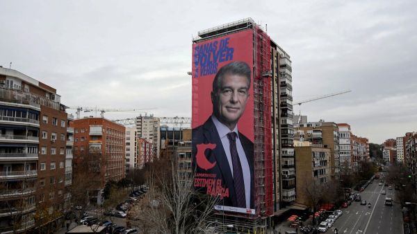 لابورتا يبدو أوفر المرشحين حظاً للفوز