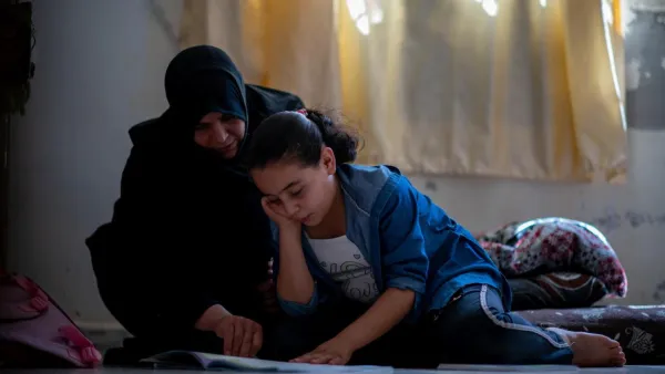 كان الأردن مضيفًا كريمًا للاجئين السوريين على مدى عقد من الزمان وبمساعدة المجتمع الدولي