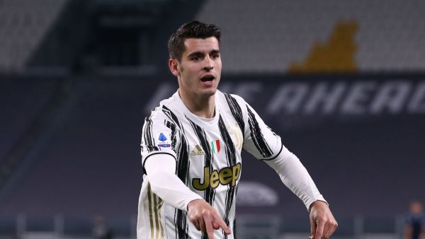 موراتا يسجل هدفين للبيانكونيري