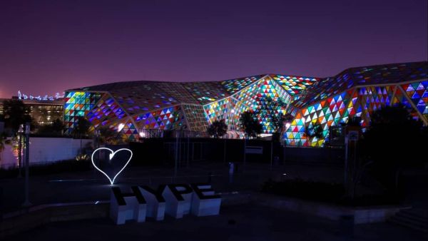 Noor Riyadh displays 33 light installations.