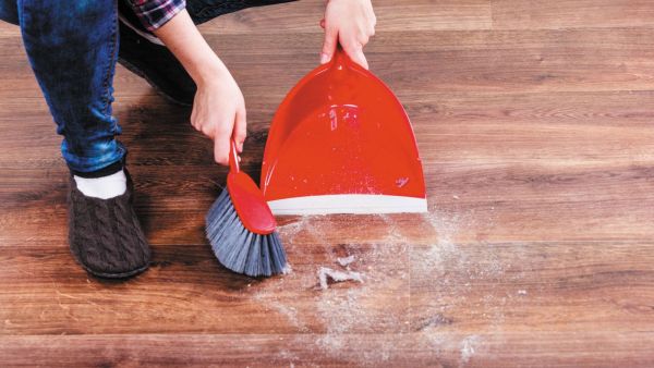 من الضروري إغلاق الشبابيك والنوافذ، خلال موجات الغبار من الضروري إغلاق الشبابيك والنوافذ، خلال موجات الغبار