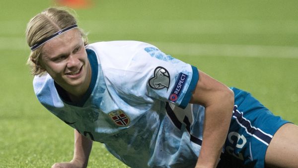 Dortmund want big money for star striker (Photo: AFP)