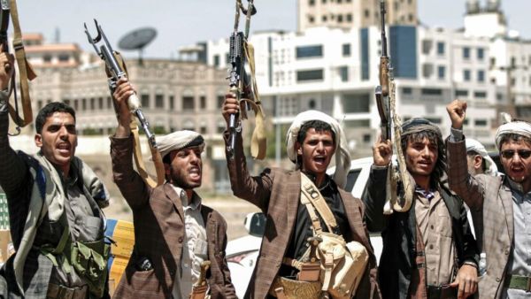 Saudi coalition attack Houthi positions