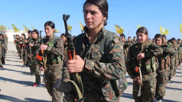 Kurdish women battle Daesh
