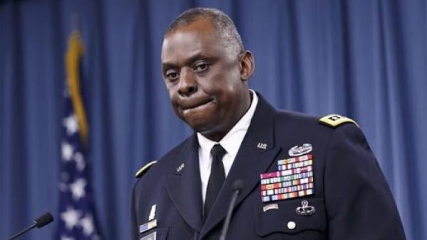  وزير الدفاع الأمريكي لويد أوستن 