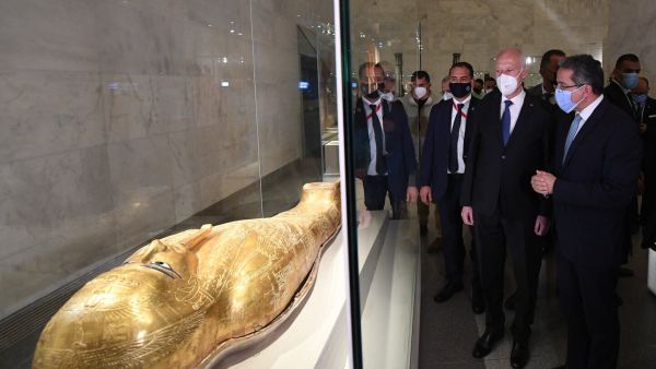 الرئيس التونسي يزور مواقع تاريخية في القاهرة