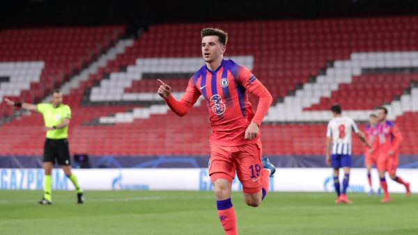 ماونت يحتفل بهدفه