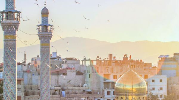 وافق مجلس الشعب في العام 2014 على مرشحين إثنين إضافة إلى الأسد