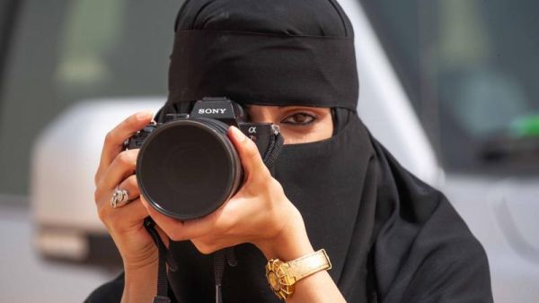  64 % من الصحافيات البيضاوات إنهن تعرضن للعنف الإلكتروني