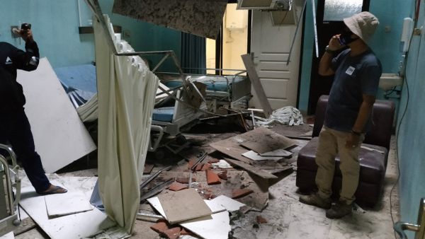 A magnitude of 6.0 earthquake leaves seven dead, damages buildings in Java