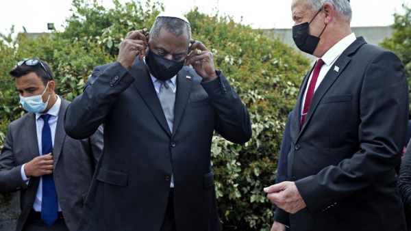 Israel and Greece have signed their biggest ever defence deal