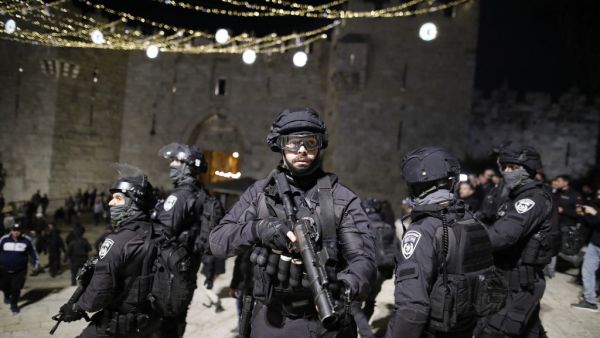 Israeli security forces gather outside Jerusalem's Old City 