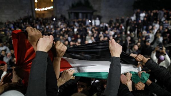 Human Rights Watch is preparing a report that will accuse Israel of "apartheid."
