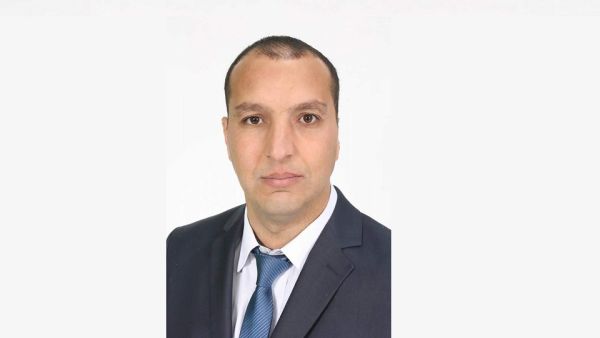 AUC Press Awards Ahmed Taibaoui The Naguib Mahfouz Medal For Literature 2021
