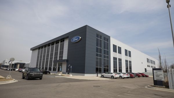 Ford Accelerates Battery R&d With Dedicated Team, New Global Battery Center Of Excellence Named Ford Ion Park   
