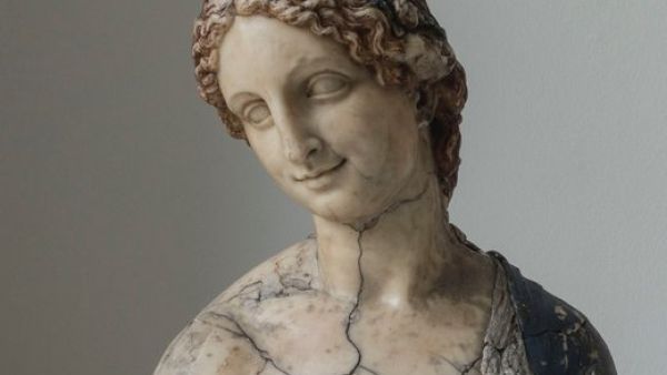 Leonardo da Vinci did NOT sculpt the Flora bust