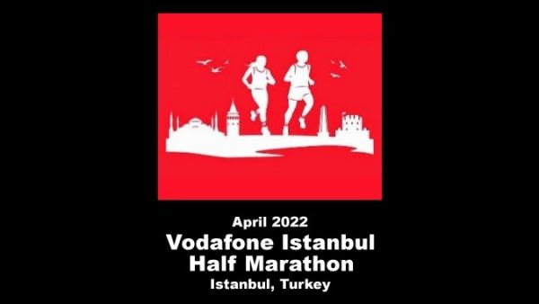 A total of 4,000 athletes ran 21 km (13 miles) distance on the streets of the Turkish metropolis. (Photo: mybestruns.com)