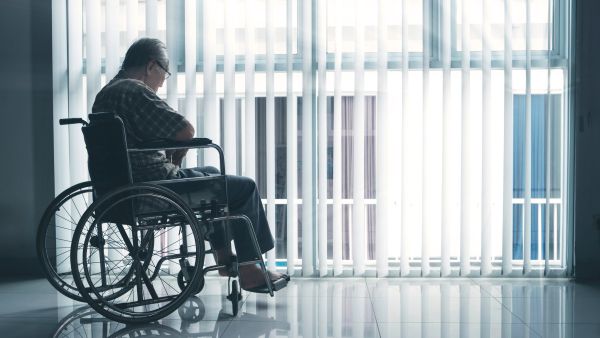 Elderly patients abandoned in hospital 