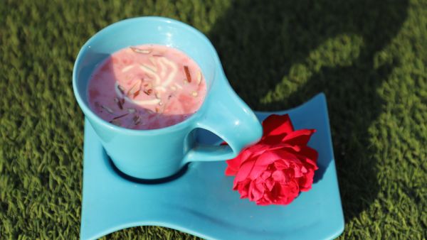  Kashmiri tea 