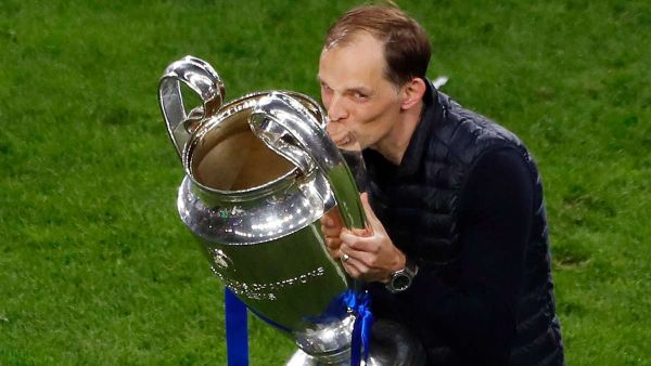 توماس توخيل يظفر باللقب الغالي