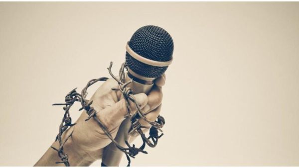  واجهت الصحفيين العديد من العراقيل الجديدة المتمثلة بالحصول على المعلومات والتصاريح 