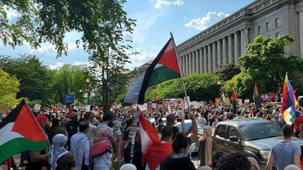 المئات يتظاهرون في مونتريال تضامناً مع الفلسطينيين