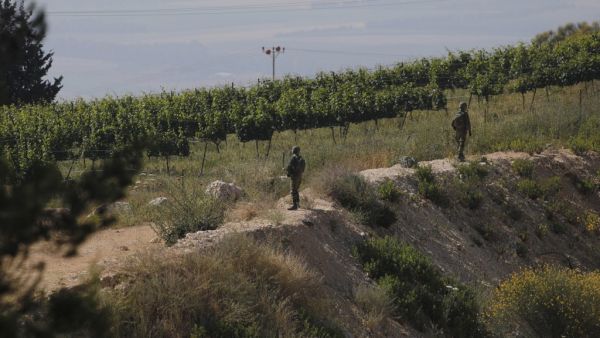 Israel fired artillery shells at Lebanon to response rocket attacks.