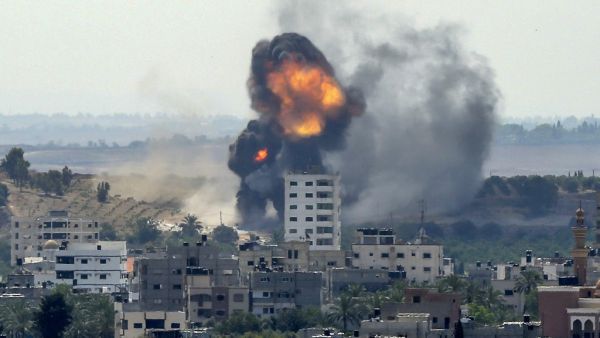 Israel, Hamas continue airstrikes despite Biden's call for a ceasefire deal