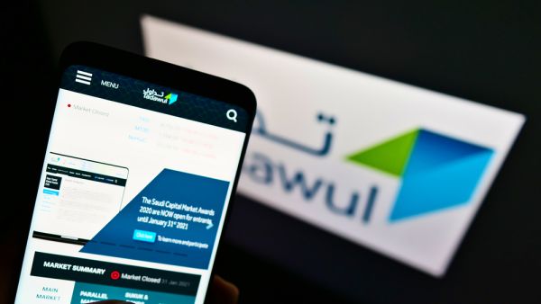 ترتيبات لطرح أول تطبيق أجهزة ذكية للاكتتاب العام في السعودية