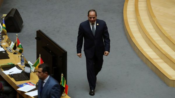 مصر... جدارة الدور والمعوقات