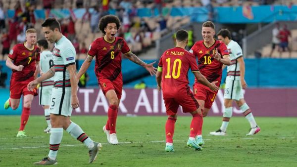 البرتغال إلى ربع النهائي