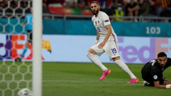 بنزيمة يعود للتسجيل دولياً