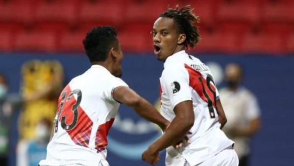 بيرو إلى الدور القادم