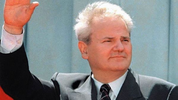 ميلوشيفيتش ابرز المجرمين في العصر الحديث