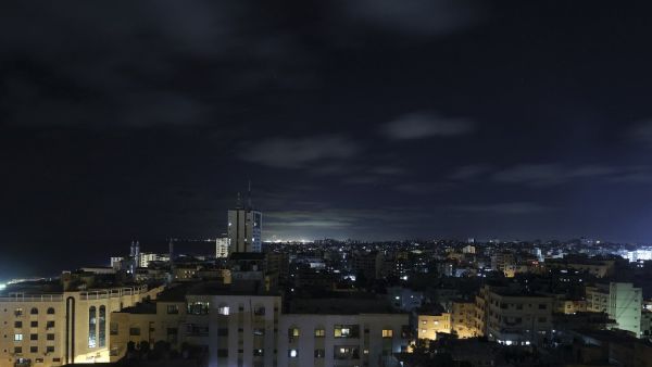 Israeli warplanes attack Gaza