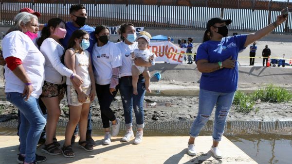 Biden will allow at least 10,000 deported asylum seekers to return