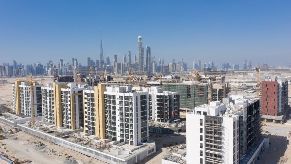 The contract was awarded in line with Azizi’s commitment to collaborate with the best service providers in construction to offer nothing but the best-in-class to its customers. Azizi Developments Signs Up With Solitude Trading For Riviera