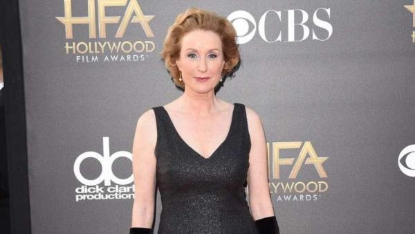 Actress Lisa Banes Dies After Being Mowed Down by Electric Scooter