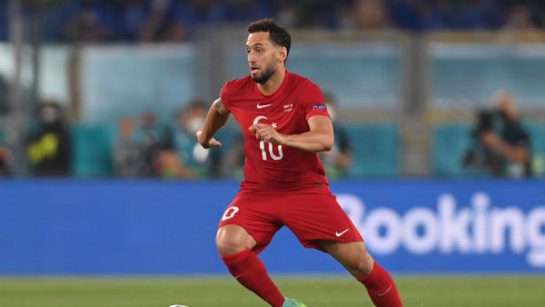 The Nerazzurri are eager to get another creative influence onto their books, with a former foe set to be acquired as a free agent (Photo: AFP)