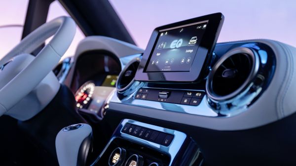 سيارة Concept EQT – معايير جديدة للجودة والفخامة في فئة مركبات الڤان الصغيرة